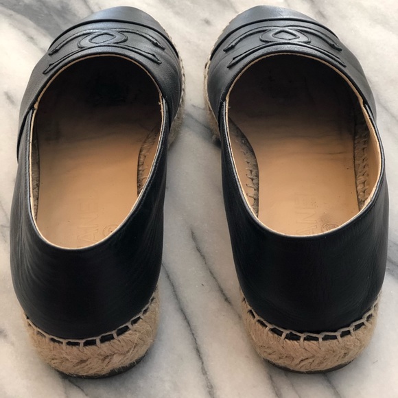 Chanel black leather espadrilles - Picture 4 of 9